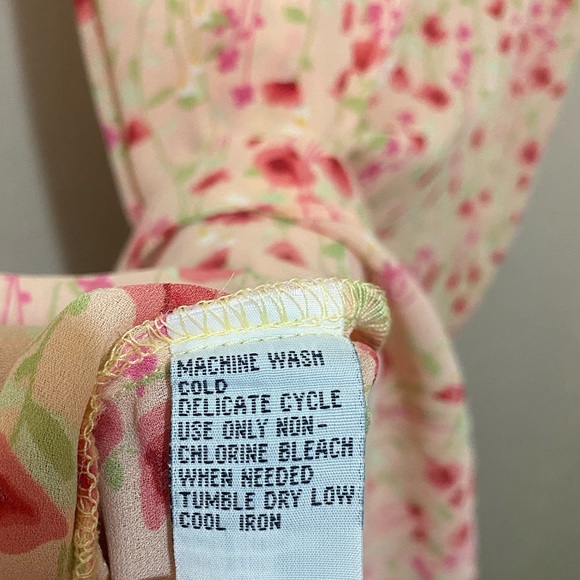 Vintage Reservable Maxi Dress - Yellow and Pink Florals - Size 2XL - Picture 7 of 8